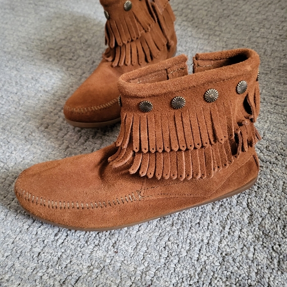 Minnetonka Leather Moccasins - Picture 5 of 5